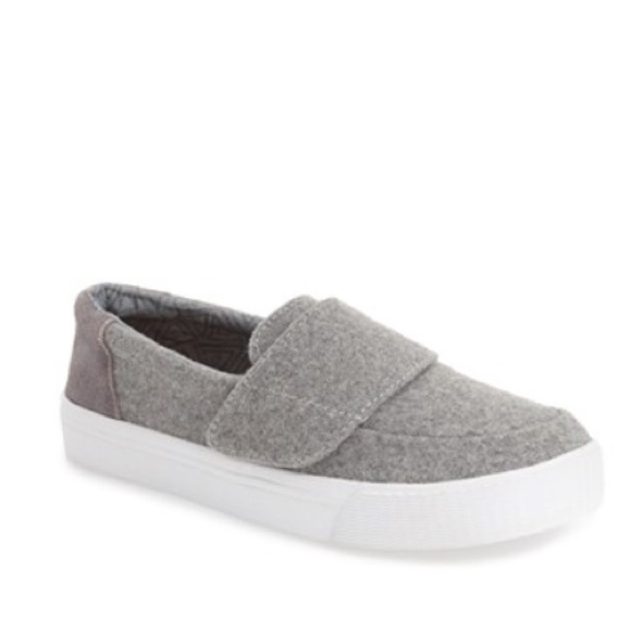 Tom's 'Altair' Felt Suede Slip-Ons