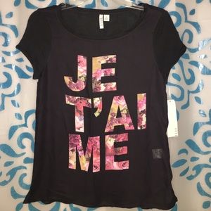 NWT Super soft "je t'aime" women's/juniors shirt
