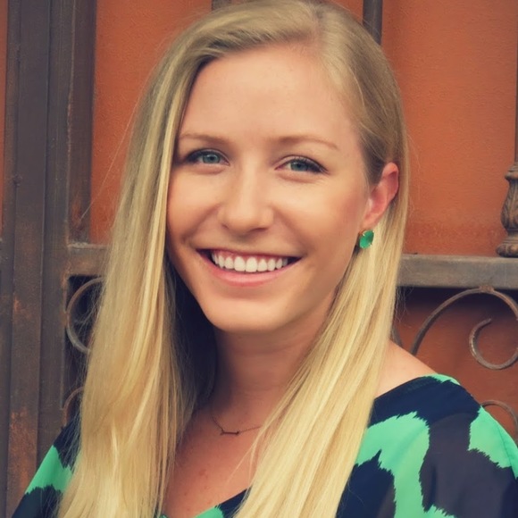 Meet your Posher, Claire