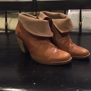 J Brand Heeled Leather Booties