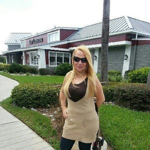 Meet your Posher, Brenda