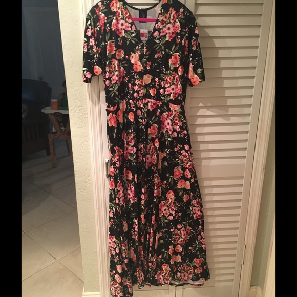 PRICED REDUCED!!  Agnes & Dora "Austen" maxi dress