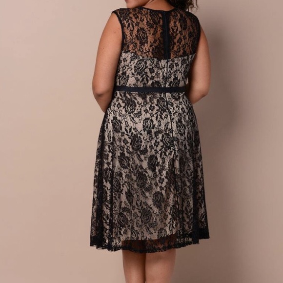 🥳HP🎊CLASSIC LACE DRESS - Picture 4 of 4