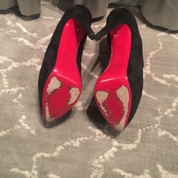 Christian Louboutin - Picture 4 of 4