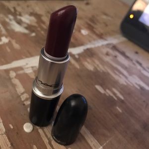 MAC lipstick Heavy Petting