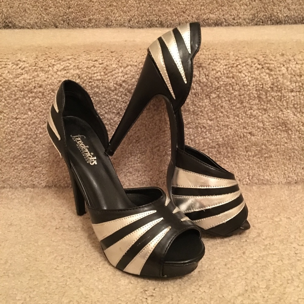 *SOLD*. Fredericks of Hollywood open toe pumps