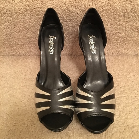 *SOLD*. Fredericks of Hollywood open toe pumps - Picture 2 of 4