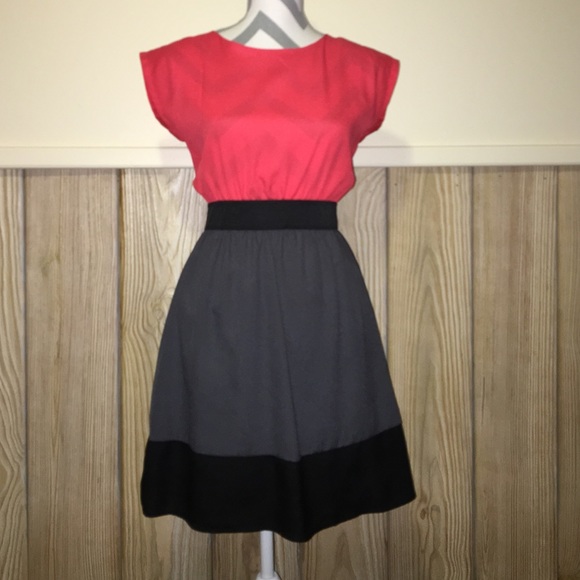 Melon & grey zip back dress (non-smoker!)