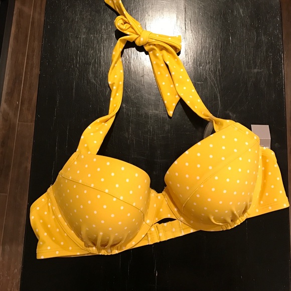 NWT yellow polka dot top