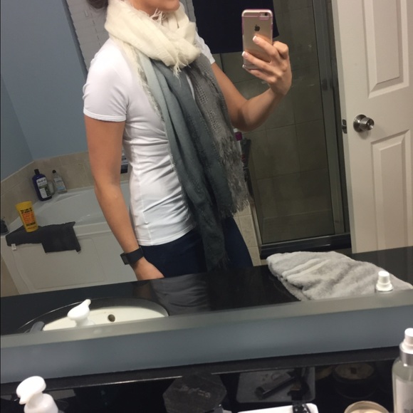Scarf - Picture 2 of 3