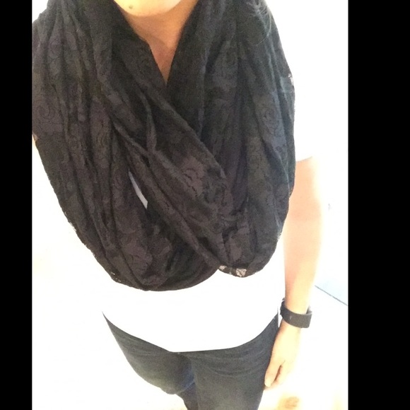 Scarf - Picture 2 of 2