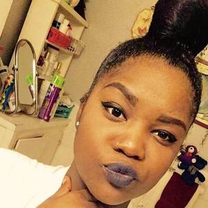 Meet your Posher, Chakela