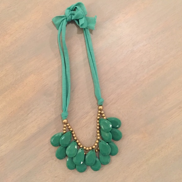 Statement necklace