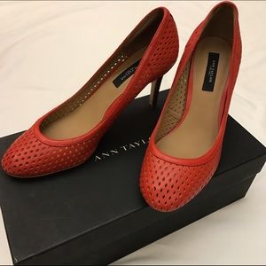 Perfect Perf Pump, Red Coral