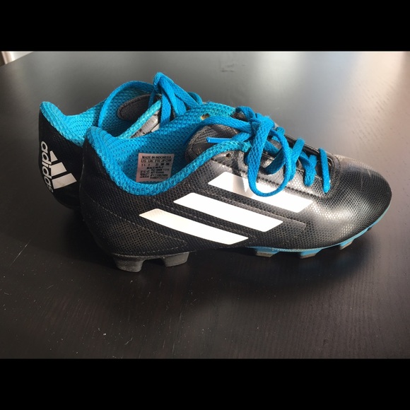 size 15 soccer cleats