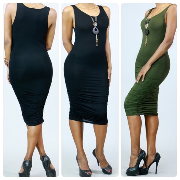 ⬇️Black Cringe Side Midi Dress - Picture 1 of 4