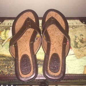 BOC brown leather sandals in great condition