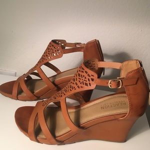Kenneth Cole sandals
