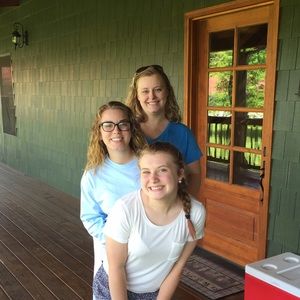 Meet your Posher, Christy