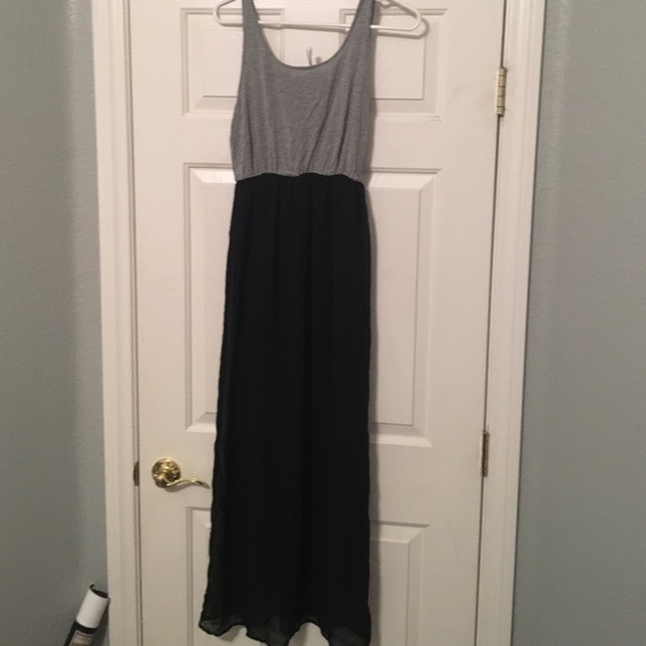 Grey and black maxi - Picture 1 of 1