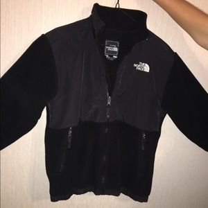 BOYS LARGE BLACK NORTH FACE JACKET! PERFECT SHAPE