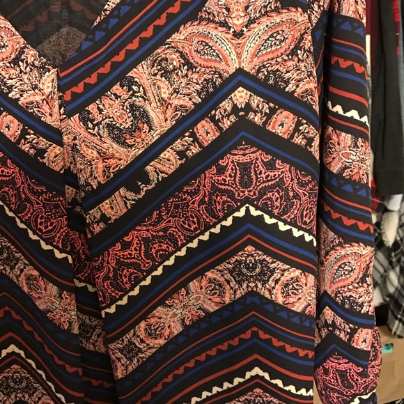 Patterned Dress - Picture 3 of 3