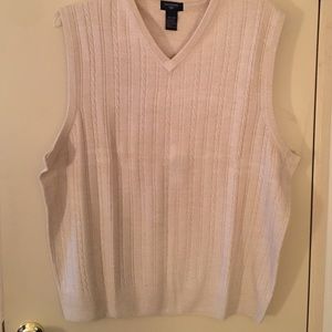 Men's sweater vest V-neck