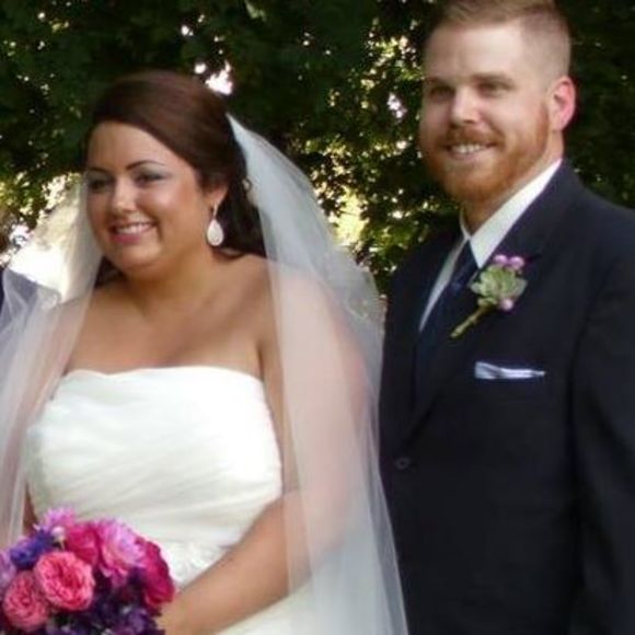 Meet your Posher, Amy - Picture 2 of 2