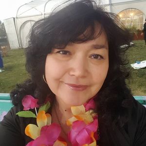 Meet your Posher, Sharon