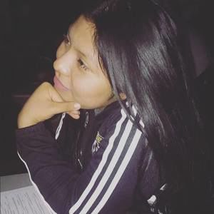 Meet your Posher, Raquel