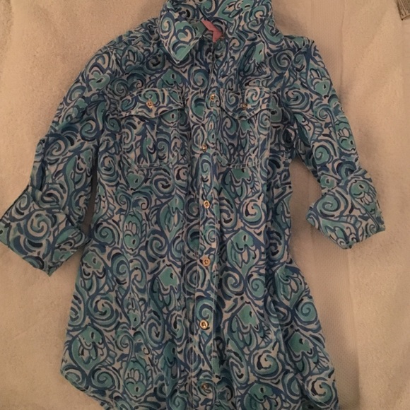 Lilly Pulitzer NWOT Fish Button Down
