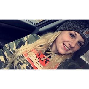 Meet your Posher, Lacy