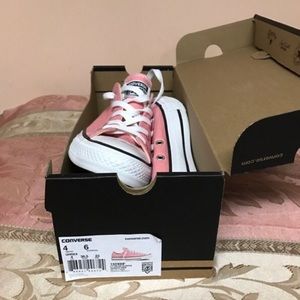 Light pink Converse