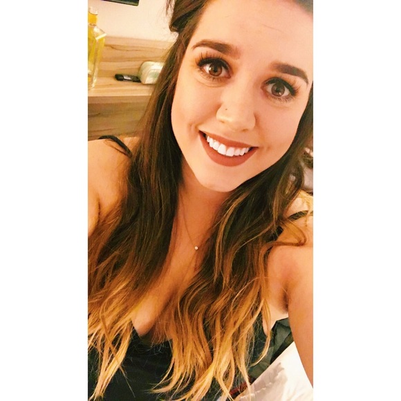 Meet your Posher, Samantha