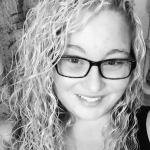 Meet your Posher, Kari