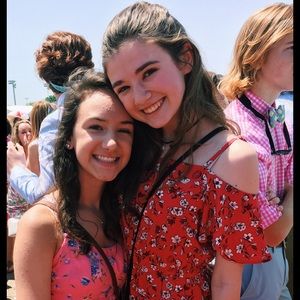 Meet your Posher, Macy