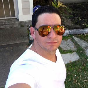 Meet your Posher, Larry