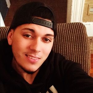 Meet your Posher, Nick