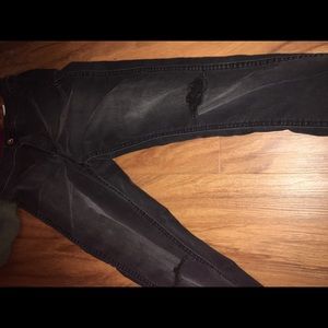 High wasted black jeans