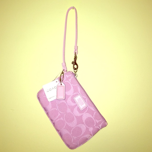 New with tags! Coach pink wristlet