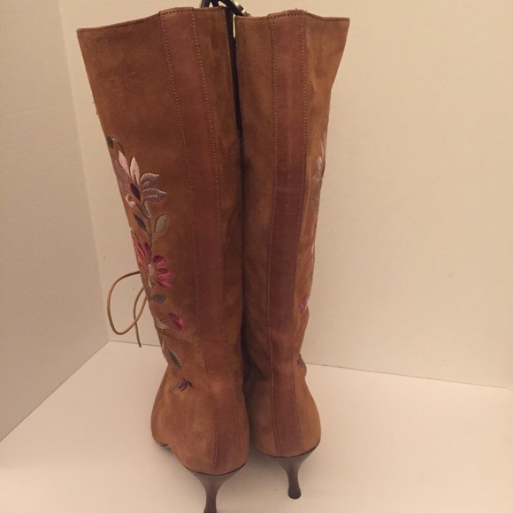 Donald J Pliner suede floral boots. - Picture 3 of 4