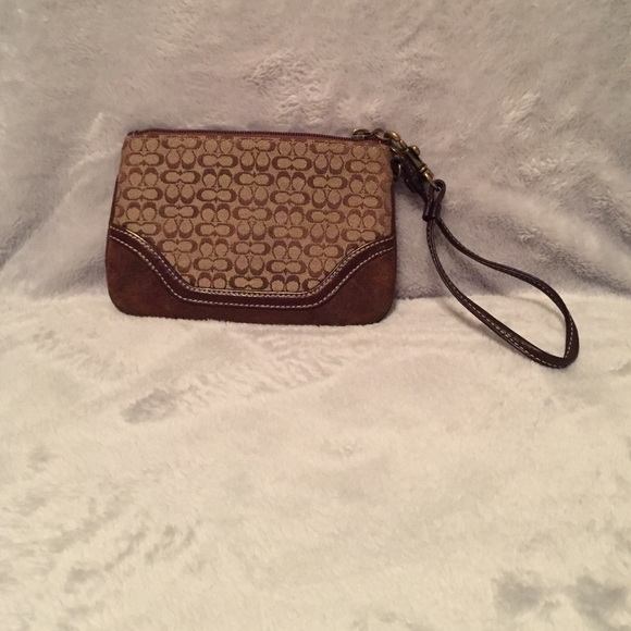 Authentic Coach Wristlet - Picture 1 of 3