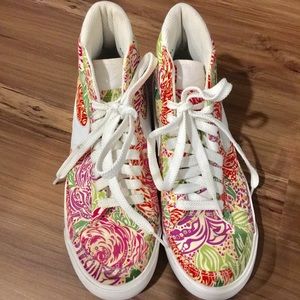 ⛔️UNTIL 1/2/2017⛔️Nike floral high cut sneakers🌺