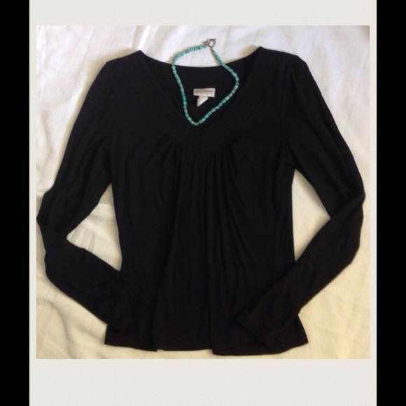 Isaac Mizrahi Pleated Black Top V Neck Long Sleeve