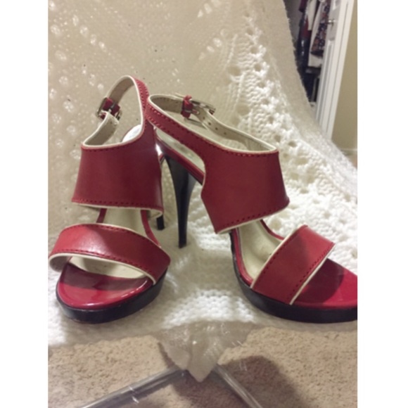 MICHAEL KORS: Red stiletto sandals
