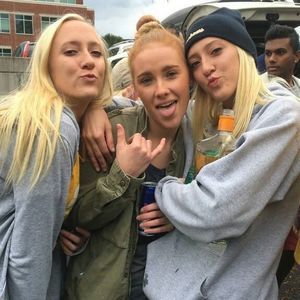 Meet your Posher, Whitney