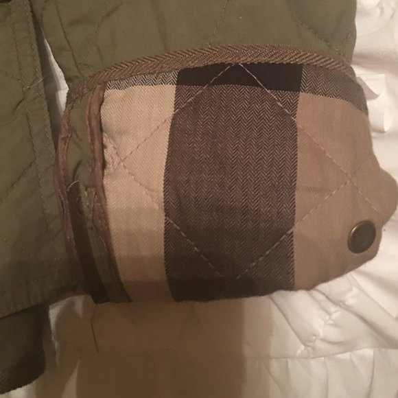 SOLD - Picture 2 of 4