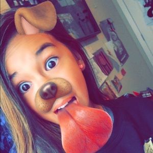 Meet your Posher, Lizzie