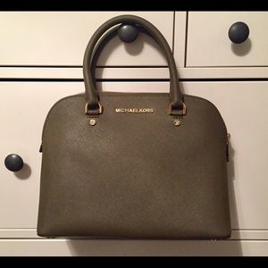 Michael Kors Cindy Bag