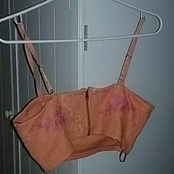 Top - Picture 2 of 2